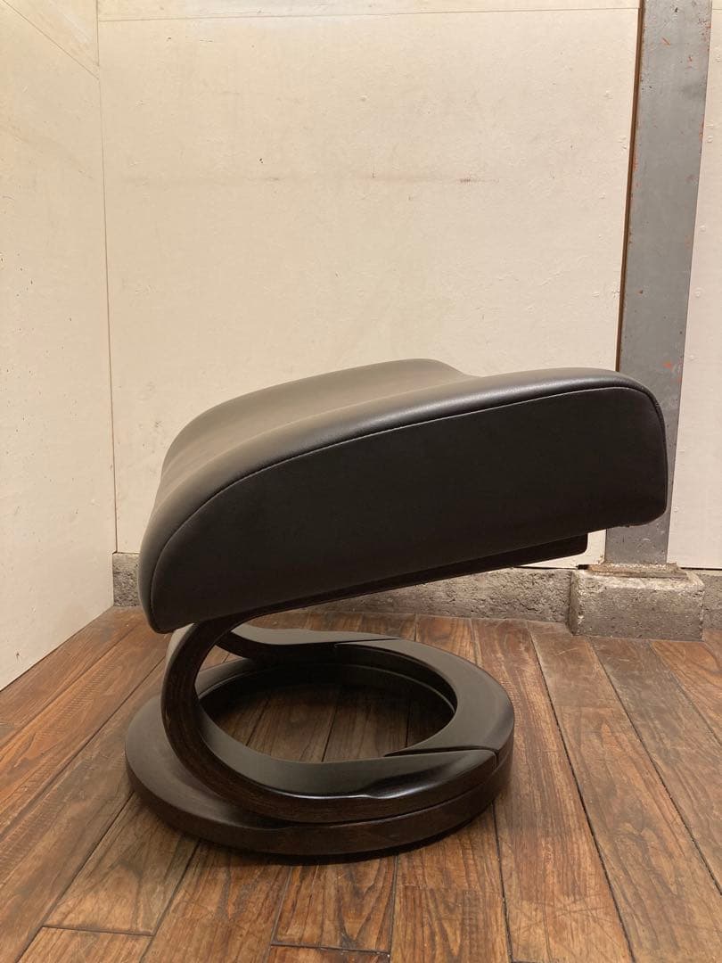 ドイツ himolla ヒモラ社製 本革リクライニングチェア&オットマンセット