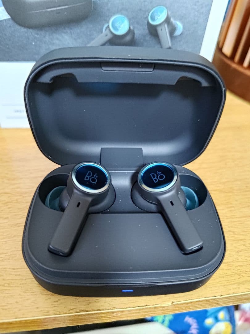 Bang & Olufsen Beoplay EX ワイヤレスイヤフォン