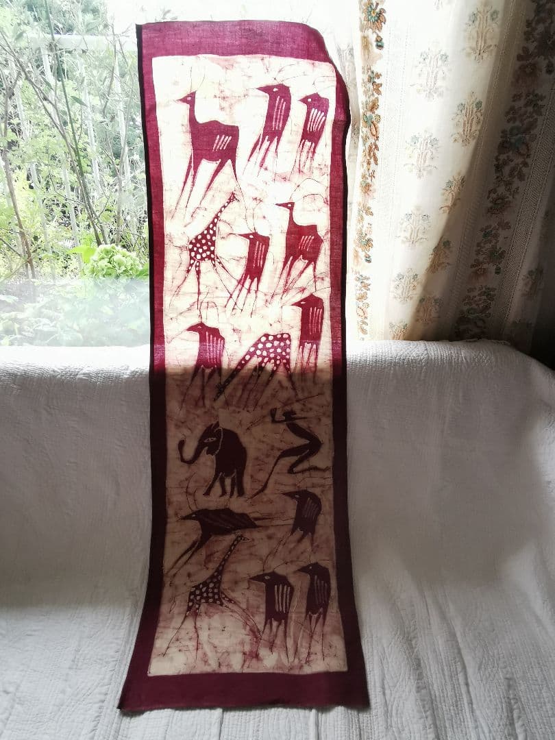 フランスアンティーク店購入バティック 洞窟装飾壁画 古代動物 蝋纈染タペストリー