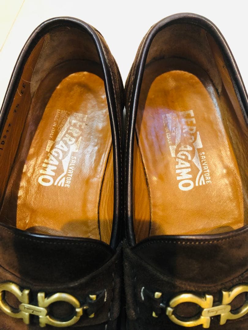 ★美品★定価10万オーバー！ サルヴァトーレフェラガモ ガンチーニ スエード