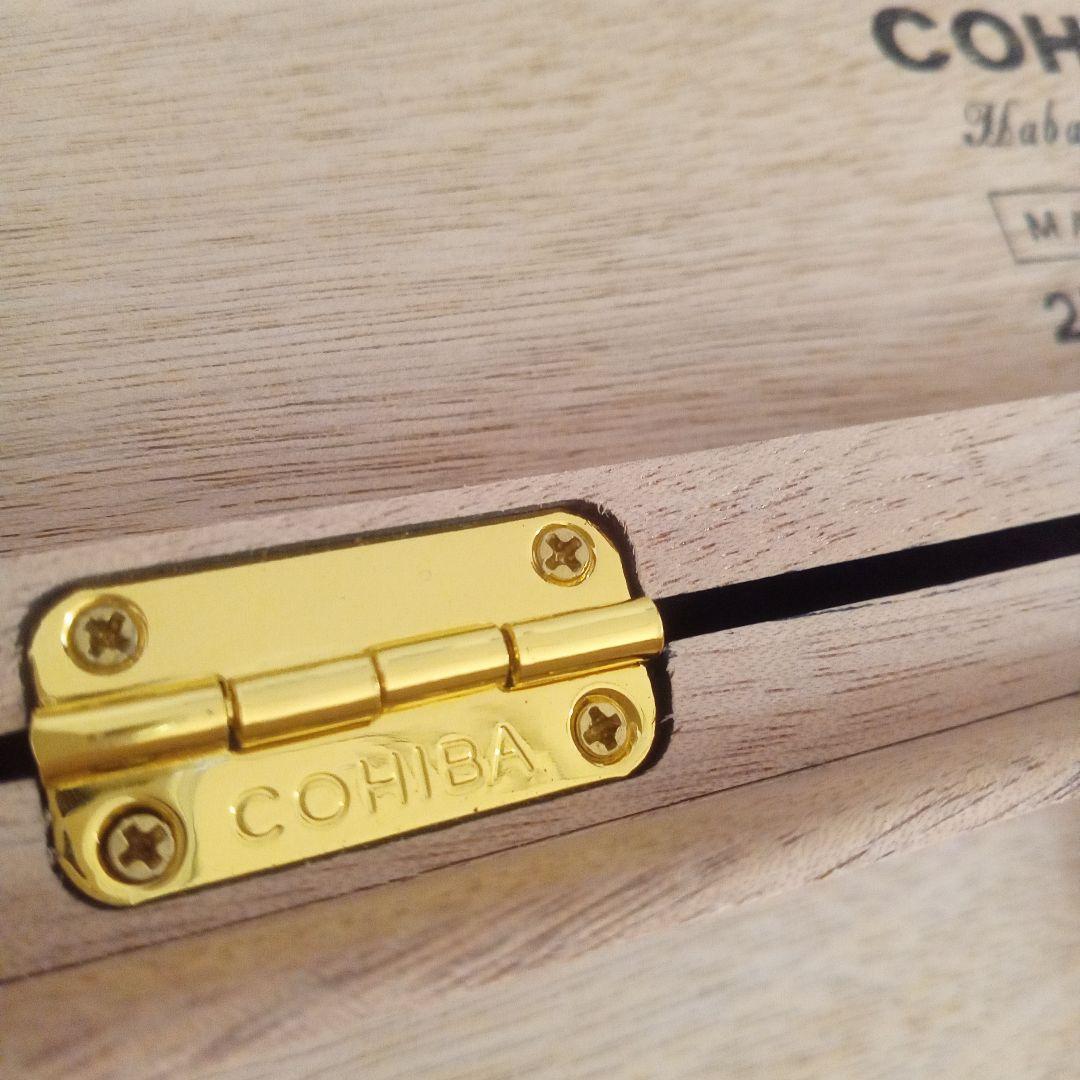 【葉巻空箱】ビックサイズ•COHIBA MADURO 5