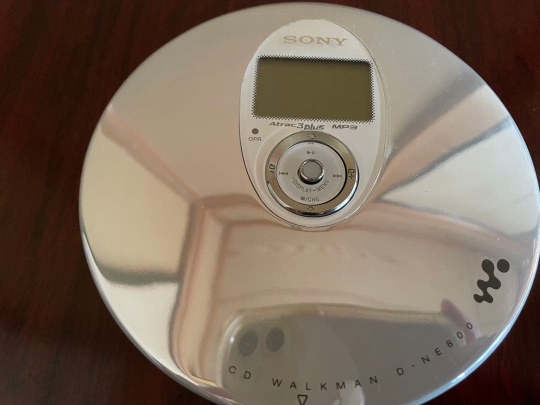 Sony ソニー CD ウォークマン ニッケル水素充電池2本 チャージャー付属