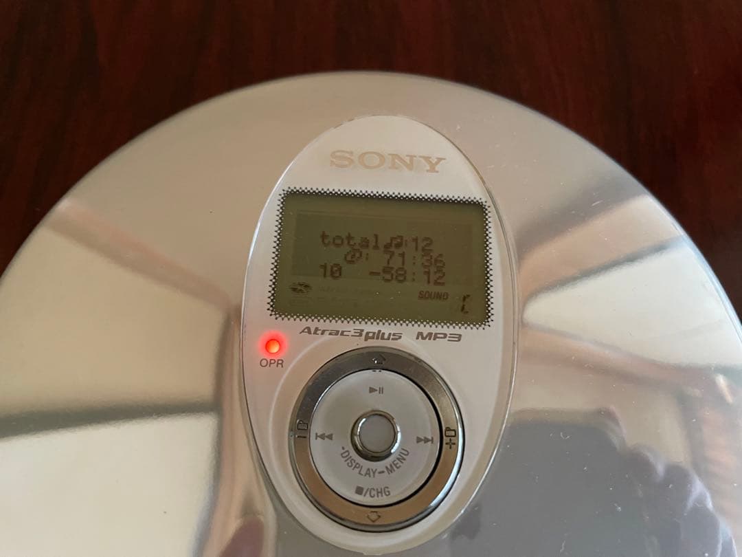 Sony ソニー CD ウォークマン ニッケル水素充電池2本 チャージャー付属