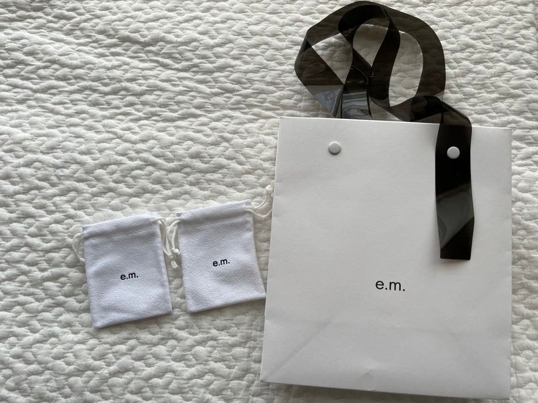 e.m.ピアス　3点セット　花　パール　美品　ビンテージ