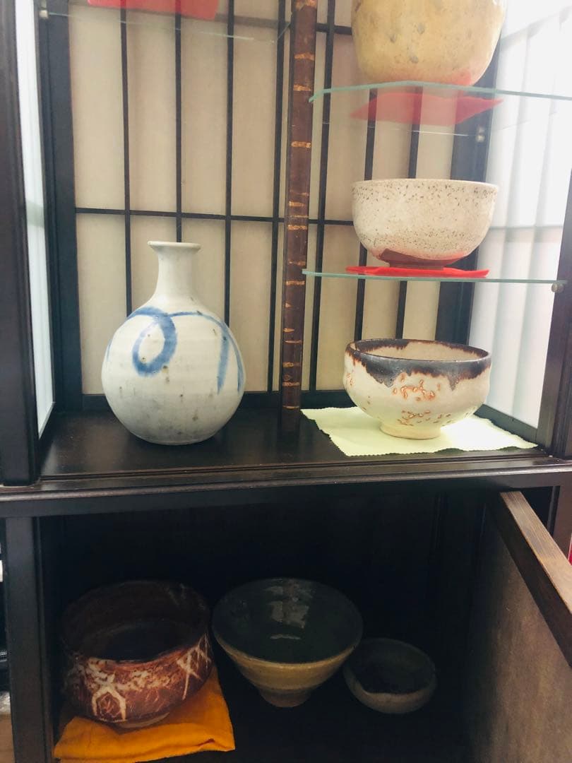 茶道を極める◼️蔵のお茶室に飾られていた、かなり可愛い抹茶専用の飾り棚、茶碗セット