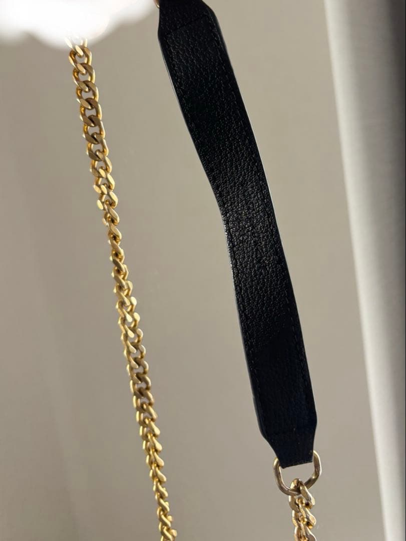 YSL ブラック ショルダーバッグ