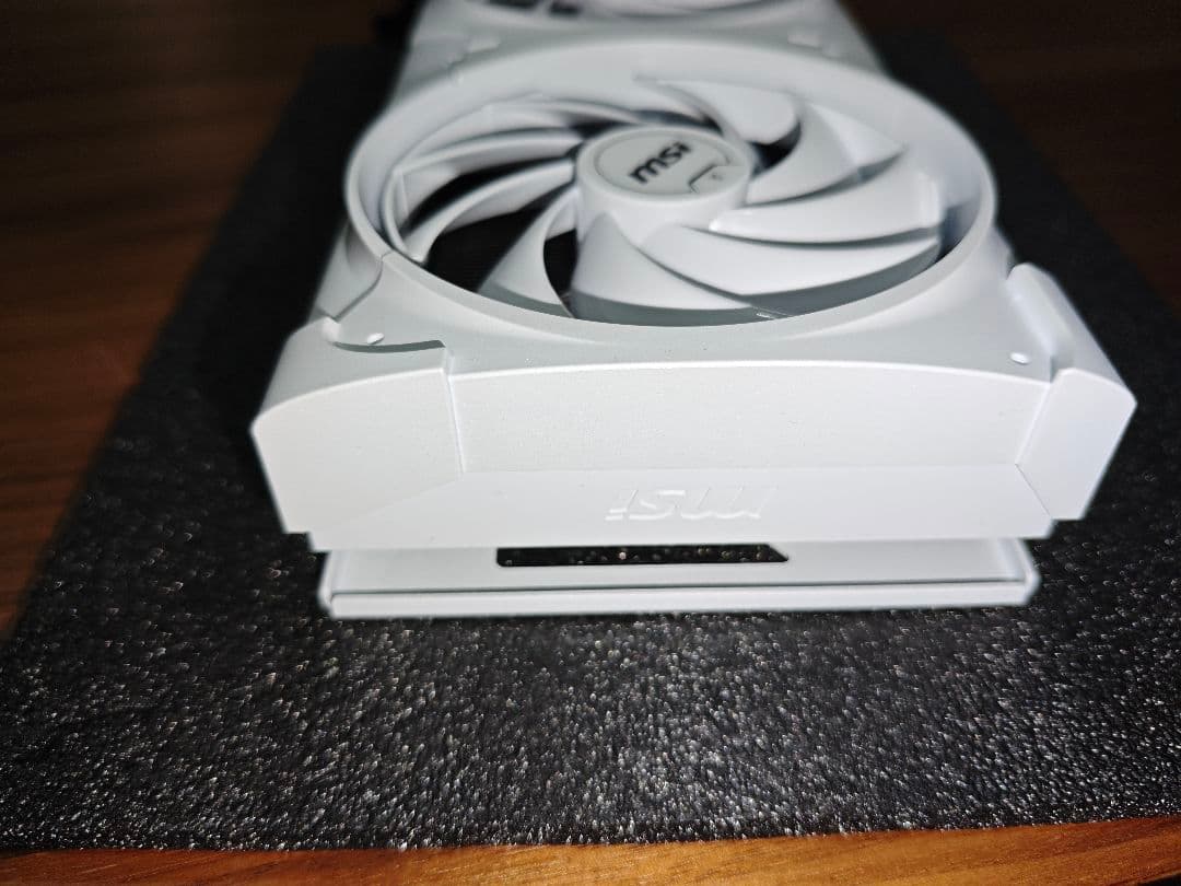 グラフィックボード・グラボ・ビデオカード MSI GeForce RTX 5070 12GB VENTUS2x