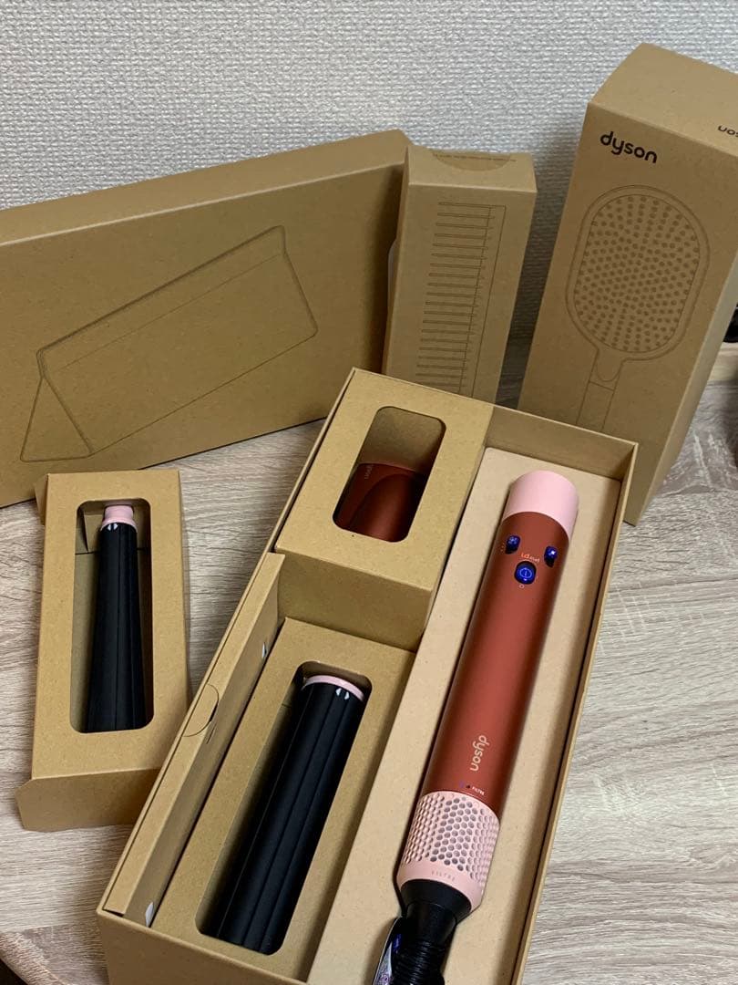 Dyson Airwrap ストロベリー／ブロンズピンク