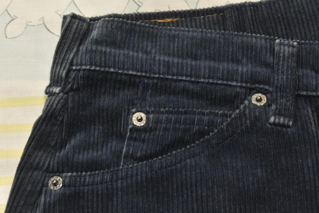 90’ｓリーバイス 565 太畝コーデュロイ紺 USA製 17113 LEVIS