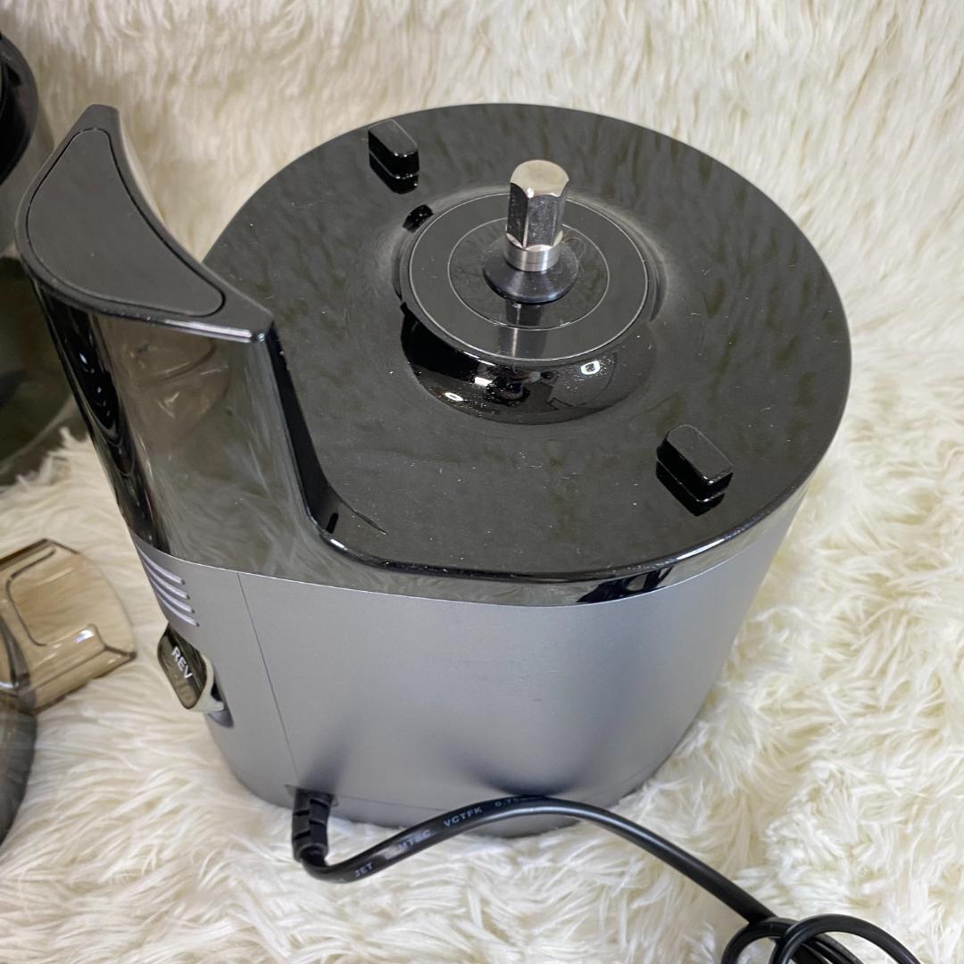 Hurom H2Y-UB17：高性能スロージューサー、シャドーブルー