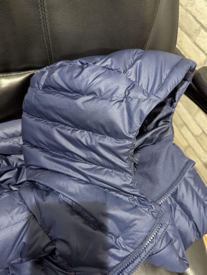 Patagonia ダウンセーターフーディ 濃紺 美品 xs