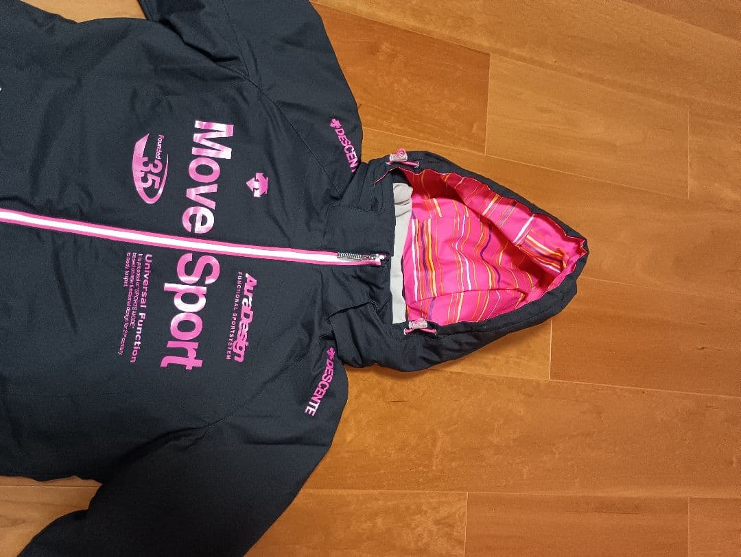 美品！DESCENTE スキーウエア　165cm前後