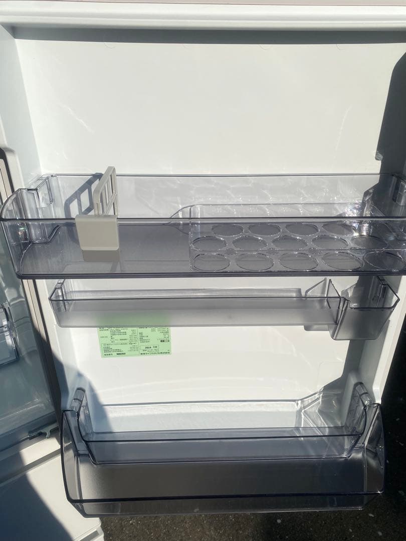 【美品】TOSHIBA 冷凍冷蔵庫 GR-V33SC (WU) 2024年製