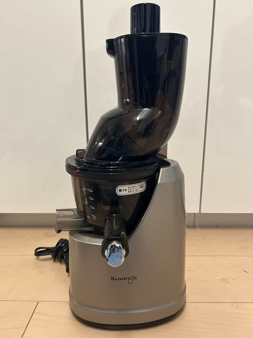 クビンス ホールスロージューサー Kuvings EVO-800 (シルバー)