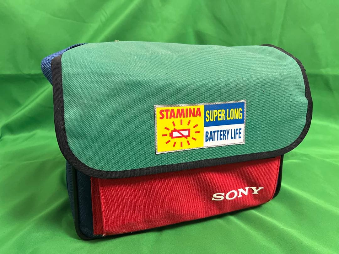 SONY 8mmテープビデオカメラ CCD-TRV825