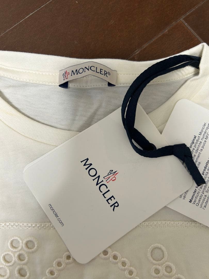 MONCLER ホワイト Tシャツ 12A