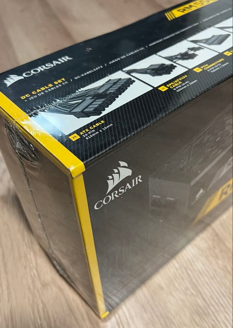 めい　Corsair RM550x