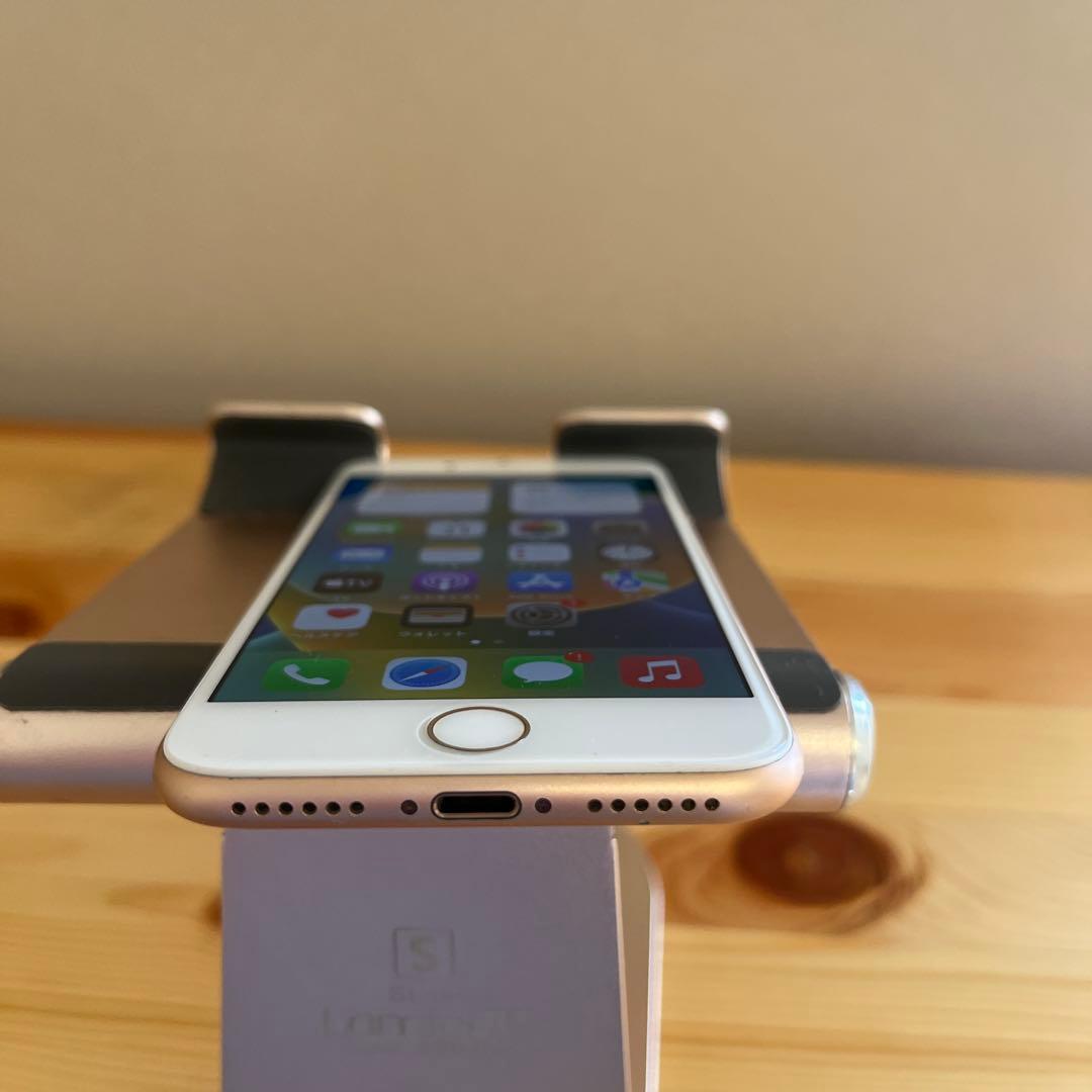 バッテリー新品100%！iPhone8 64GB ゴールド