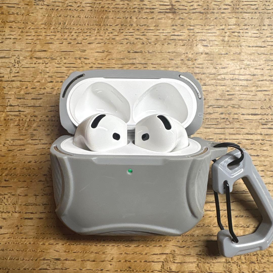 AirPods4本体 ESRのケース付き