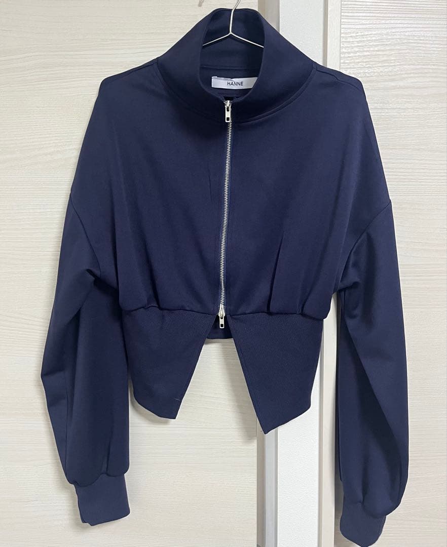 HANNE ネイビー クロップドジャケットとパンツ セット