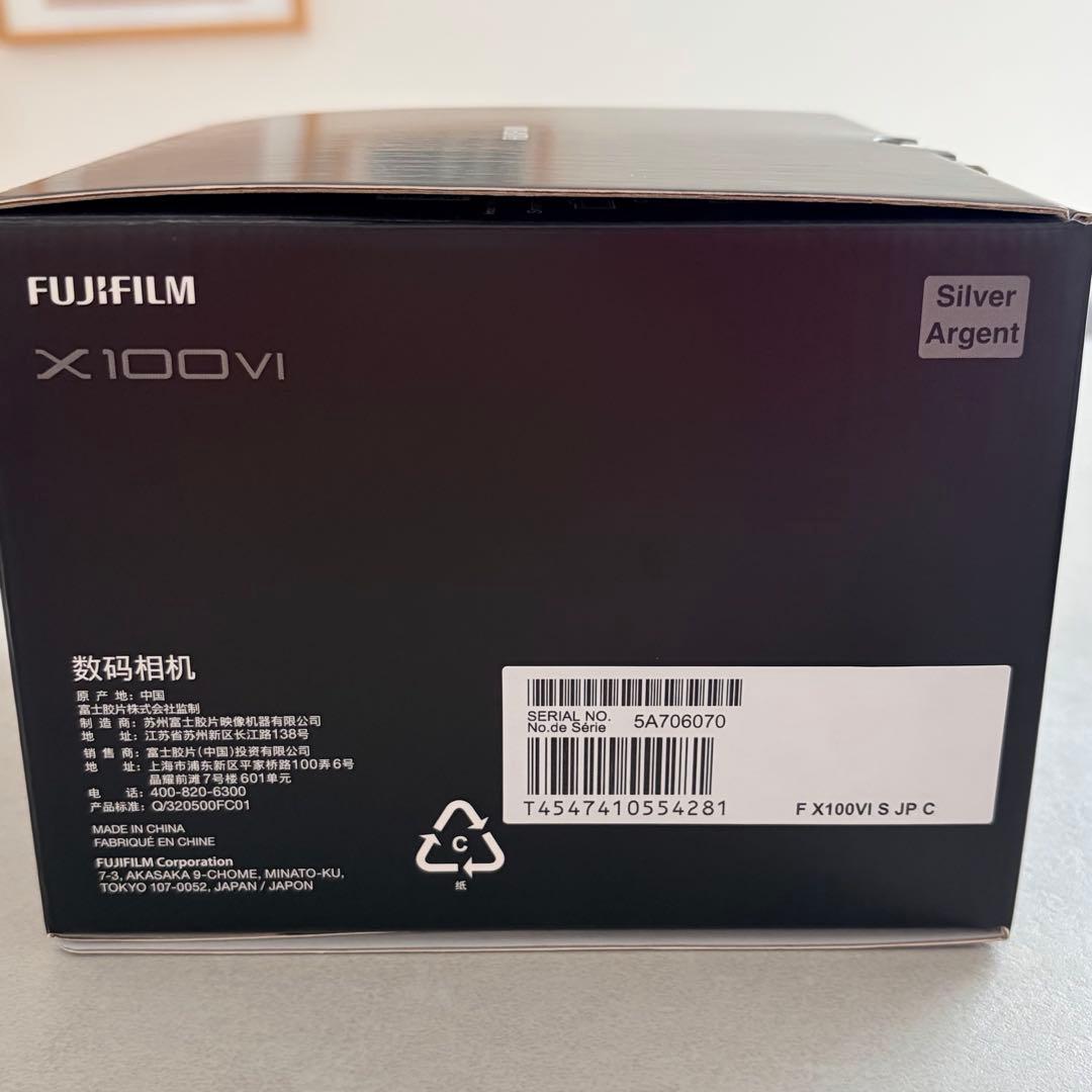 【保証書・付属品あり】x100vi FUJiFILM