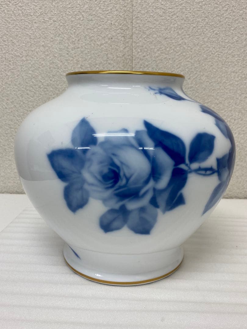 3-3288 大倉陶園　ブルーローズ花瓶