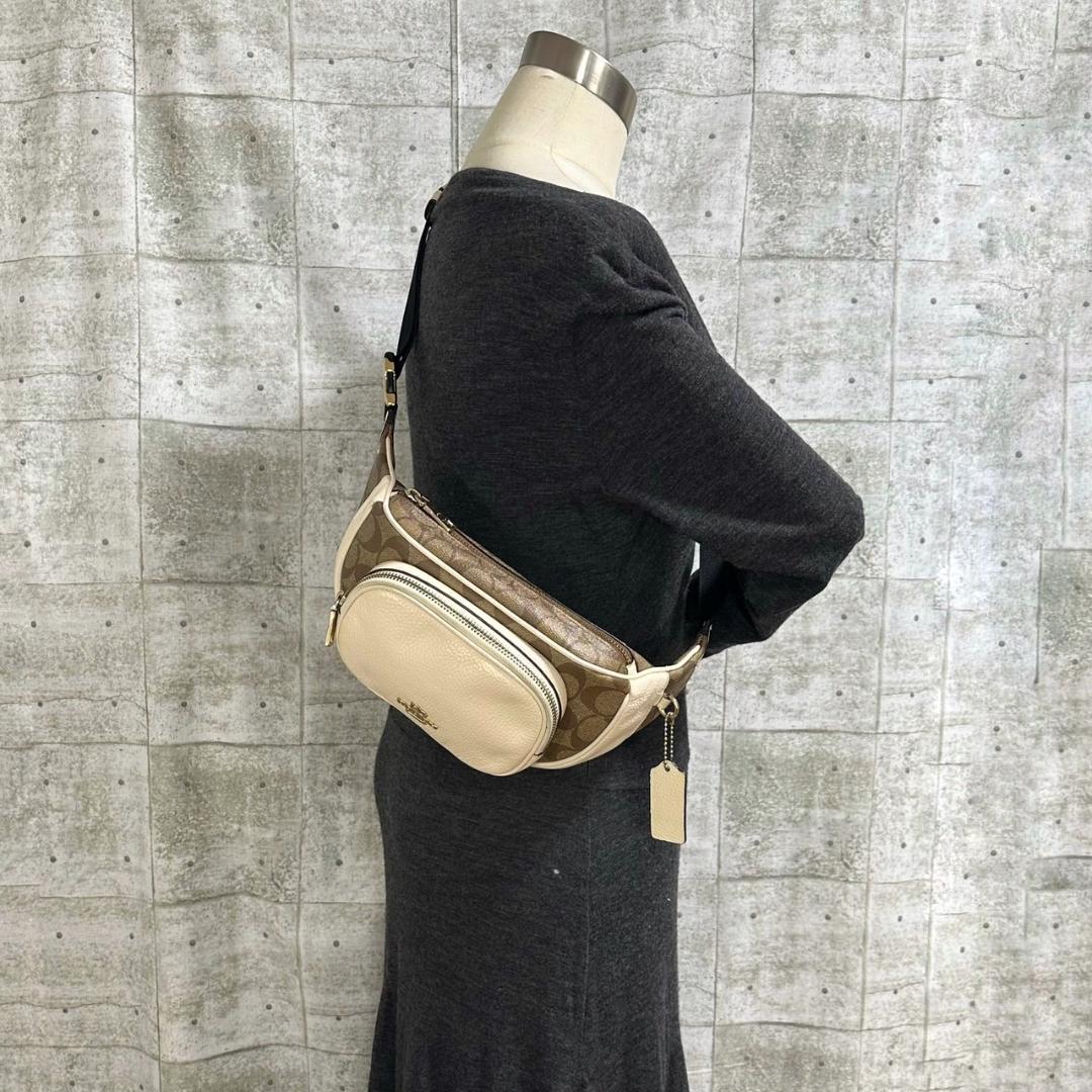 COACH コーチ シグネチャー ボディバッグ ウエストポーチ ゴールド金具