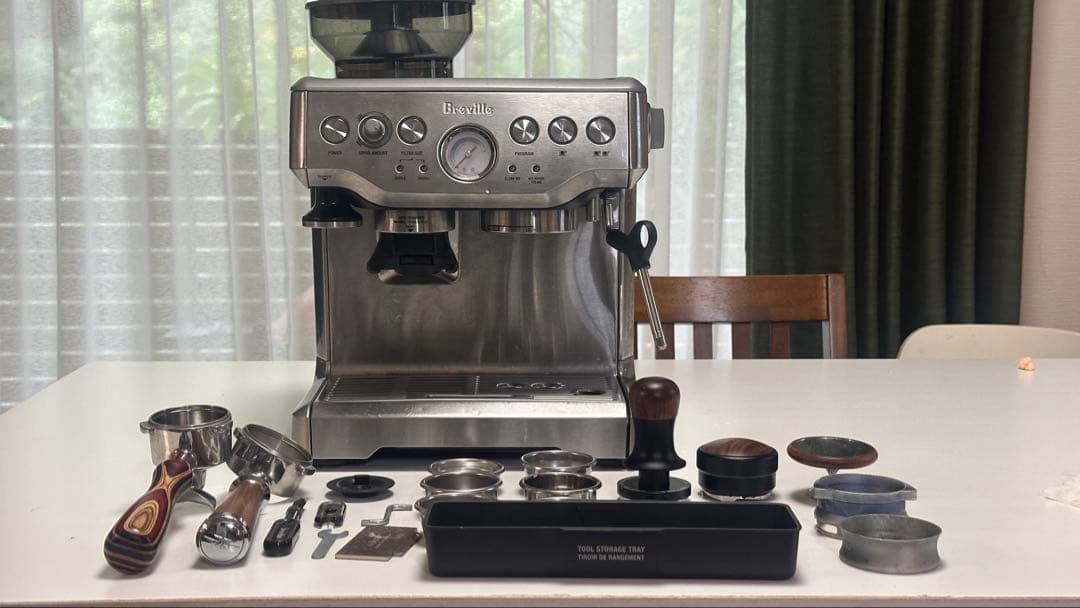イタリア　【変圧器とグラインダー付き】Breville Barista