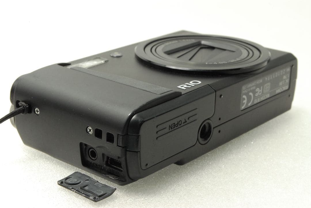 RICOH R10 ❤️スマホ転送 ブラック 動作確認済 リコー コンデジ カメラ