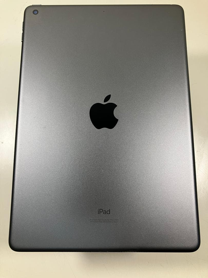 iPad 第8世代　128GB グレー　Wi-Fiモデル　カバーガラス付