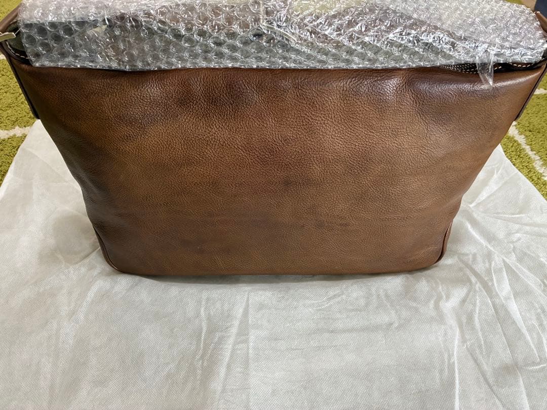 限定値引き！本日のみ！【ルボナー】パパスショルダー　グリージオ