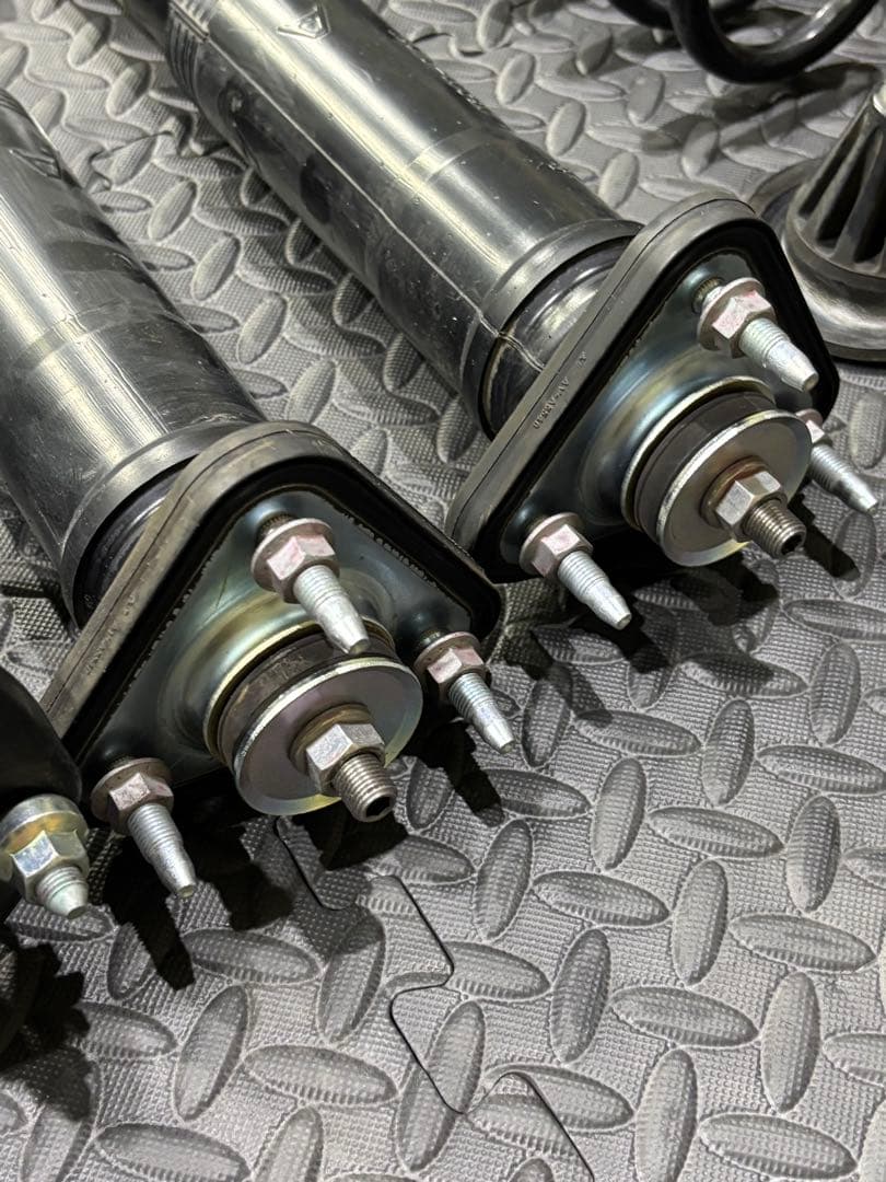 トヨタ クラウンハイブリッド￼ 純正 足回り サスペンションキット￼￼