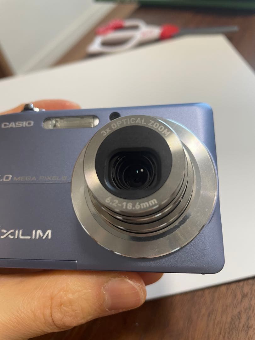 CASIO EX-Z60 コンパクトデジタルカメラ