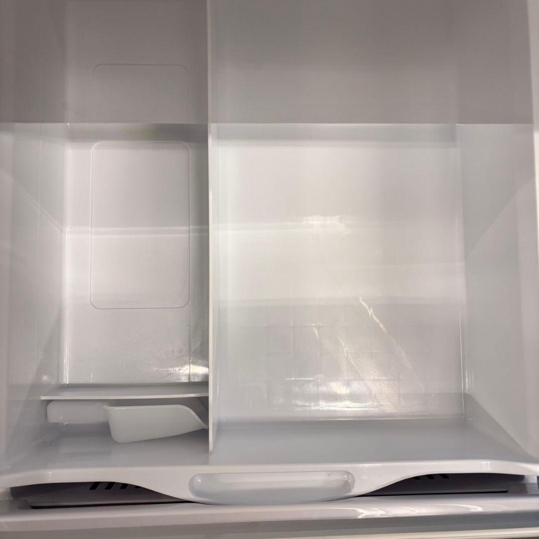 583 日立　大型冷蔵庫　スリム 200L強　自動製氷　右開き　1〜2人暮らし