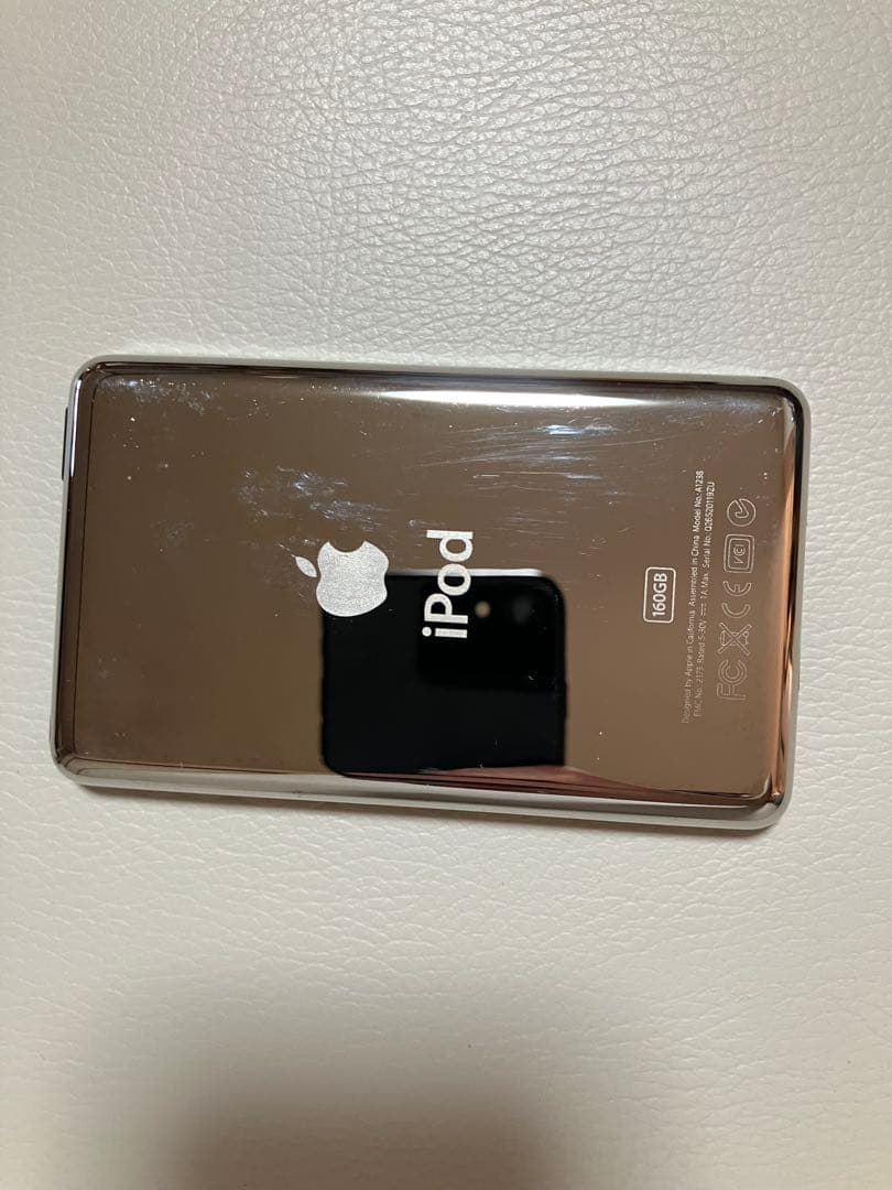 iPod classic 160GB 中古 箱あり 専用ケース付