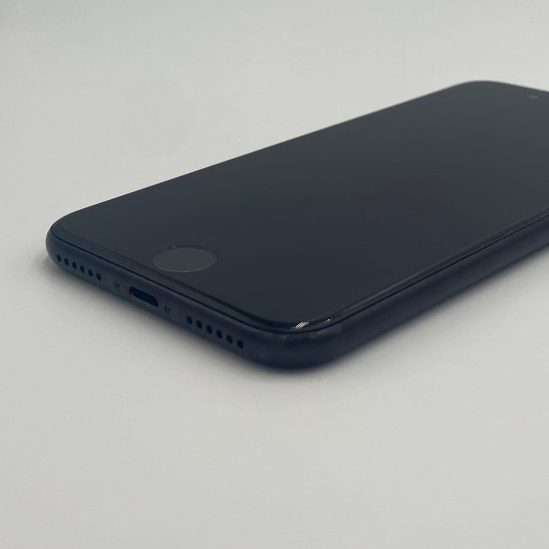 Apple iPhone SE 64GB (MHGP3J/A) 美品 ブラック