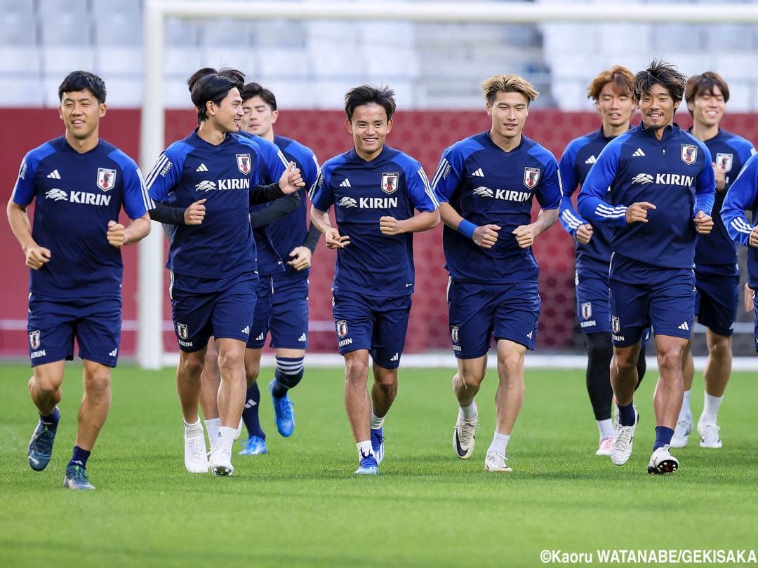 サッカー日本代表 トレーニングウェア 上下セット XXLサイズ 2023年