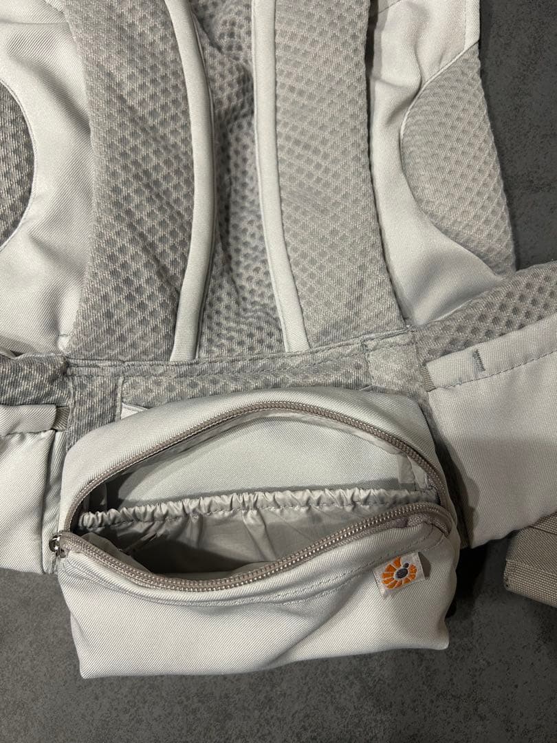 エルゴベビー OMNI Breeze抱っこ紐 グレー メッシュ