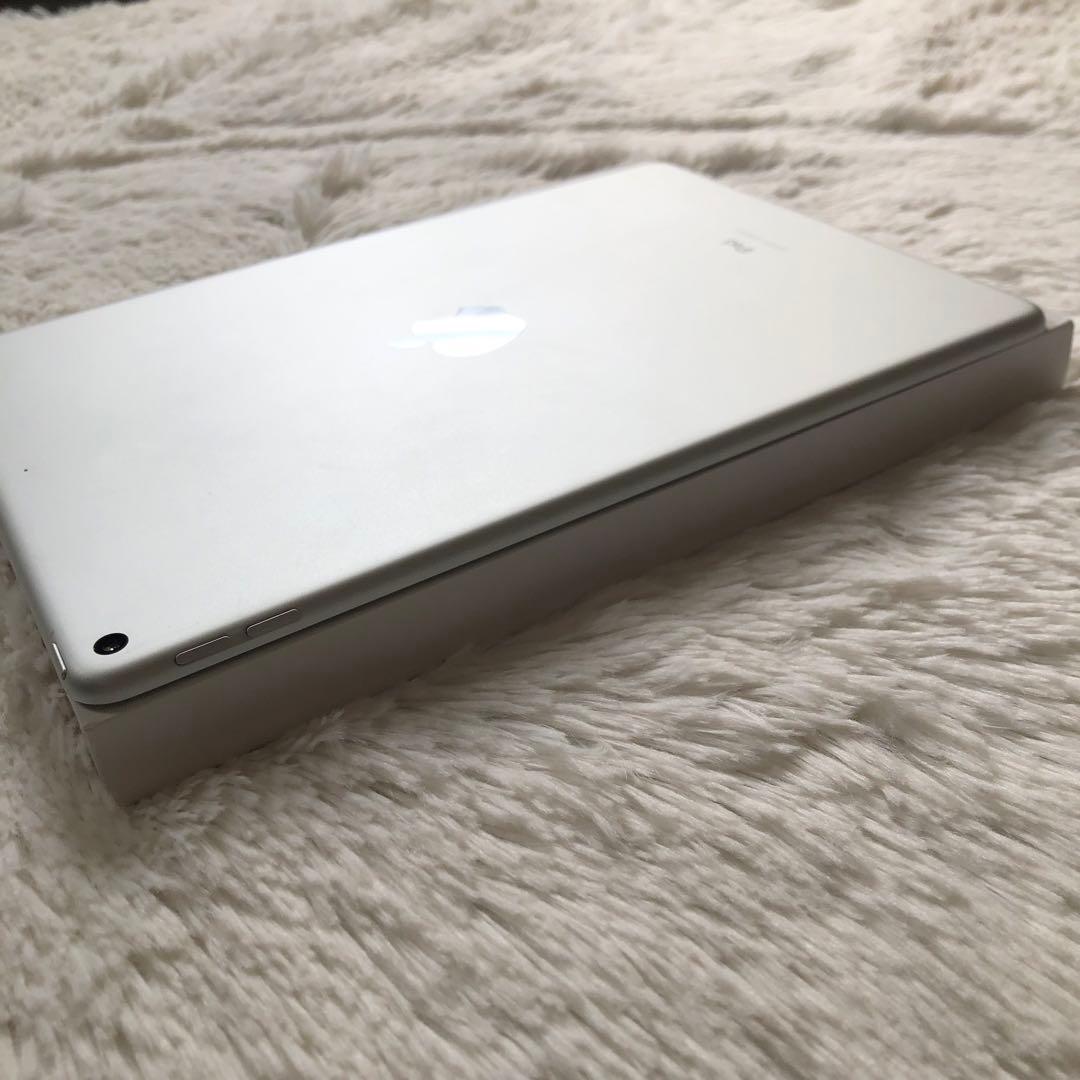 【完動品】iPad Air3 64GB 【すぐ発送】【付属品】