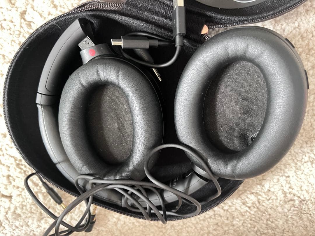 Sony WH-1000XM4ワイヤレスヘッドホン ブラック