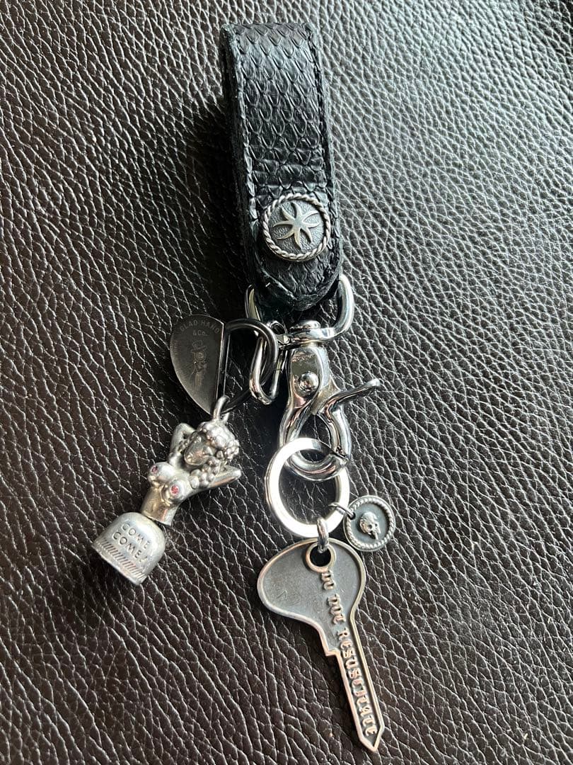 HWZN BROSS ハウゼンブロス　エイトレッグドクロスキーフックキーホルダー