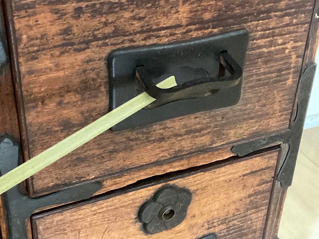 古家具　桐箪笥　引き戸七宝細工　引き手収納型　アンティーク　古道具