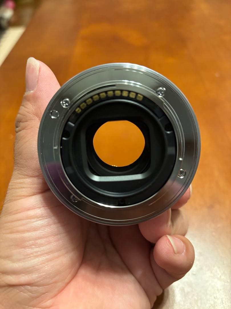 Sony E 50mm OSS レンズ