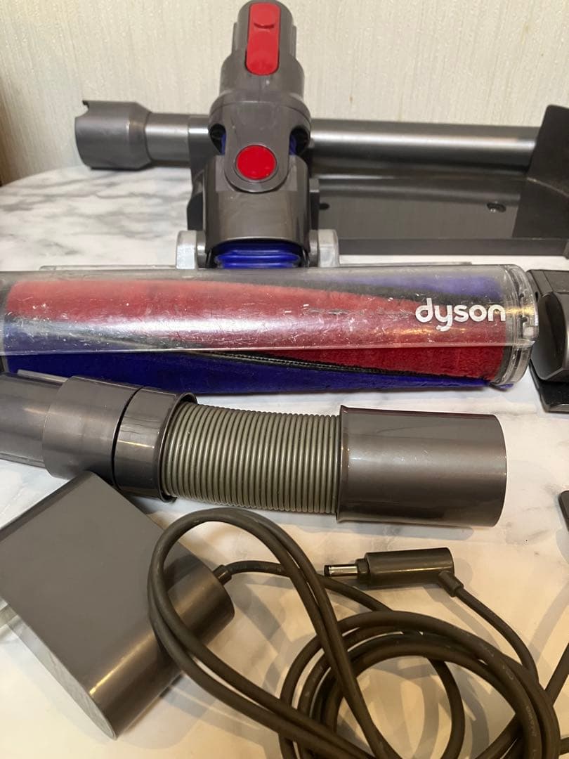 Dyson 掃除機 各種アタッチメント付き