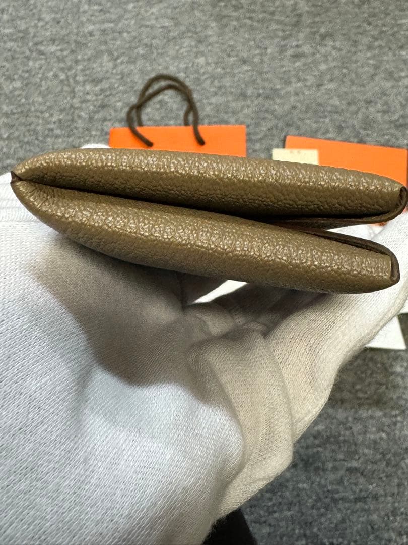 【新品未使用】HERMES エルメス カルヴィ カードケース　エトゥープ