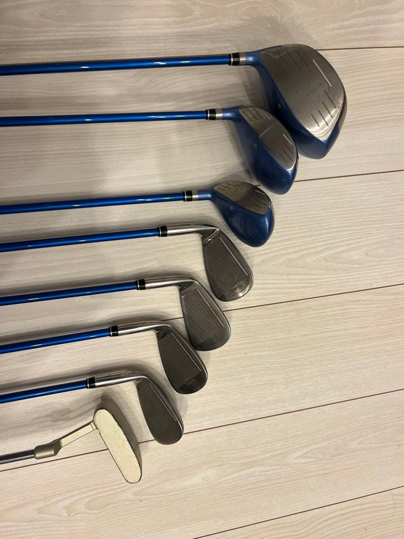 PARISレディースゴルフクラブ　8本　　ゴルフバック　セット