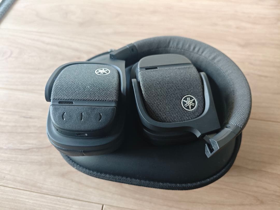 Yamaha ヤマハ YH-L700 ワイヤレスサラウンドヘッドホン 専用ケース