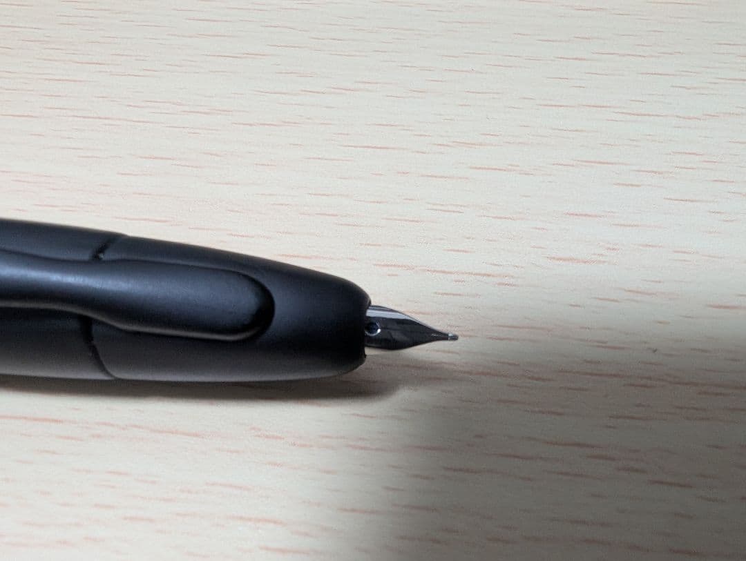 PILOT 万年筆 キャップレス F ブラックマット FC18SRBMF