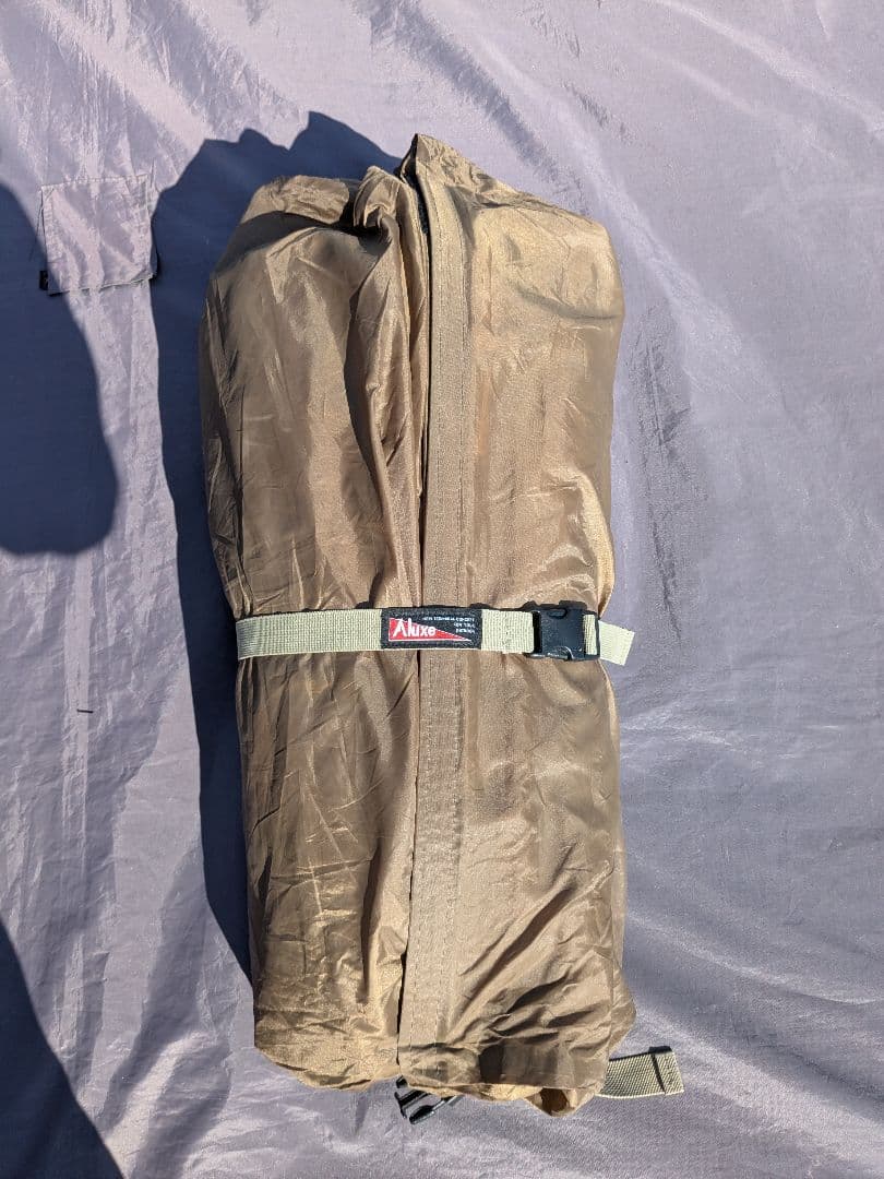 訳あり　luxe（ルクセ）　メガホーンⅢシェルター　ワンポールテント