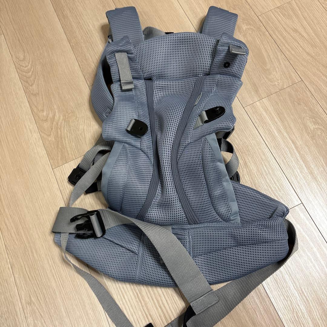 Aprica ラクリス　抱っこ紐 グレー メッシュ